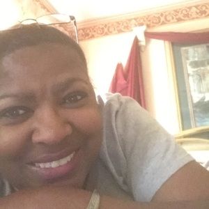 Meet your Posher, Toni